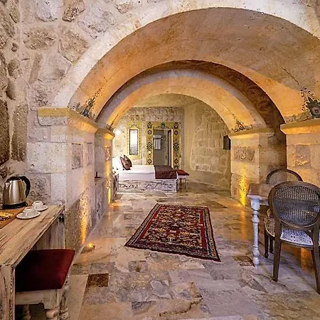 Doctor's Cave 5*
