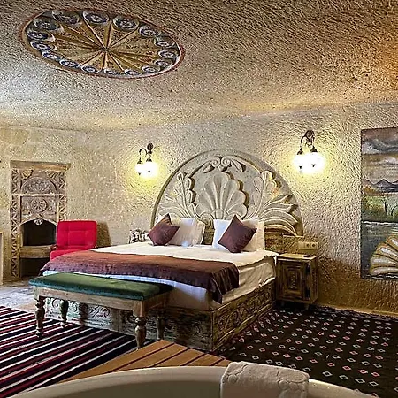 Doctor's Cave Hotel
