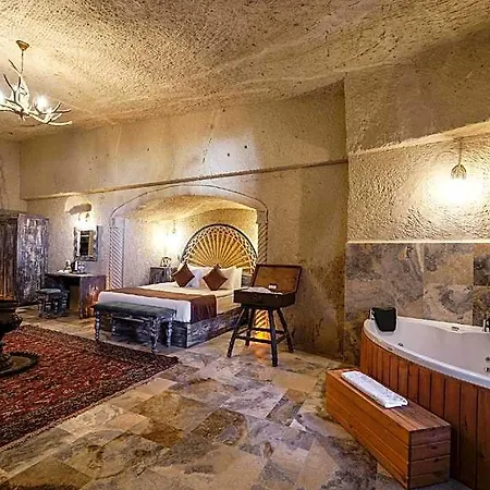 Doctor's Cave Hotel
